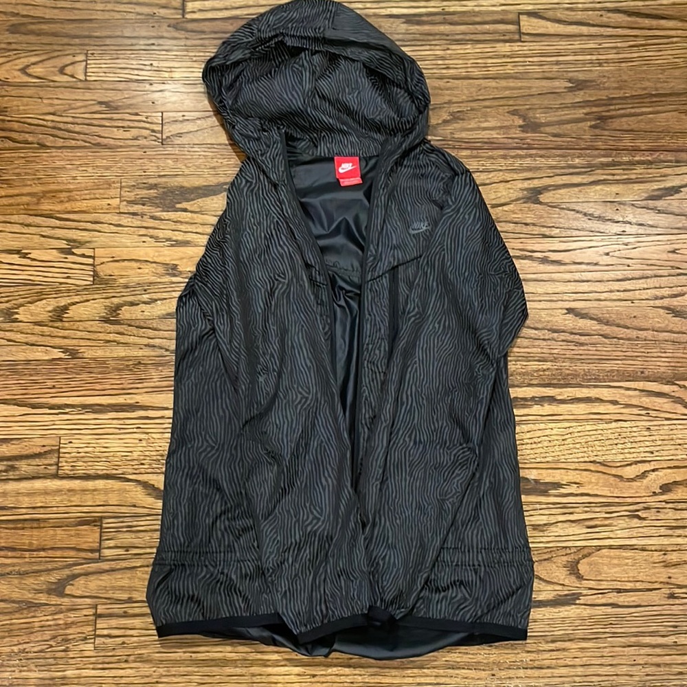 NIKE zebra reflective wind breaker